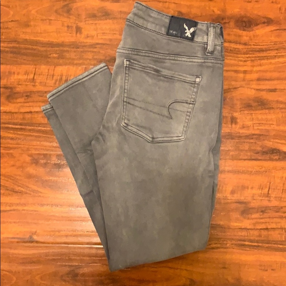AE Grey crop jeans